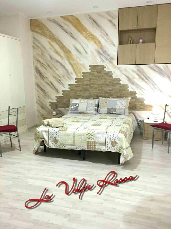 Bed And Breakfast La Volpe Rossa Regalbuto Eksteriør bilde
